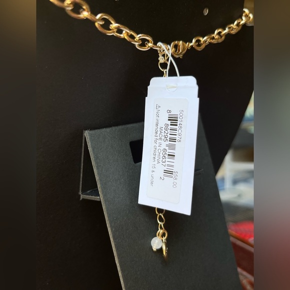 *NWT* Betsey Johnson Crystal Butterfly Pendant Necklace - Picture 3 of 4